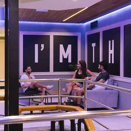 U-nit Park بيت شباب