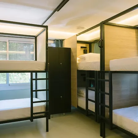 U-nit Park Hostel *