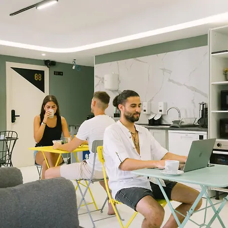 U-nit Park Vandrerhjem *