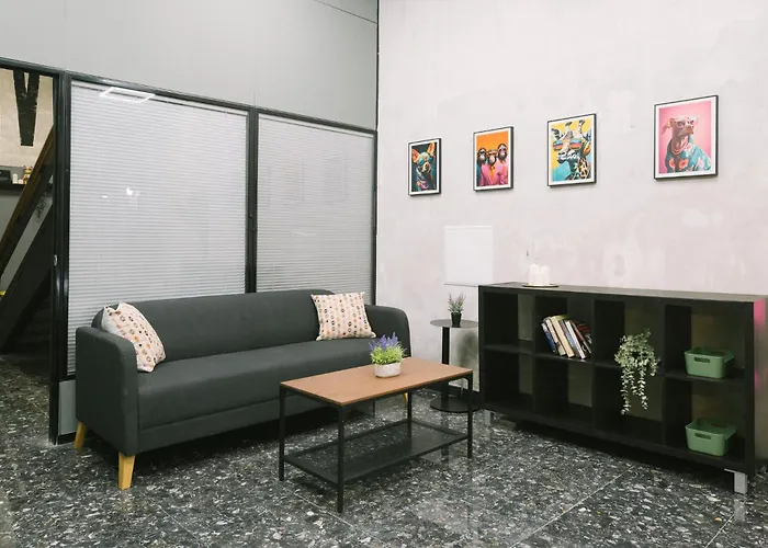 U-nit Park Hostel