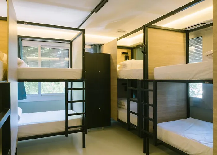 U-nit Park Hostal *