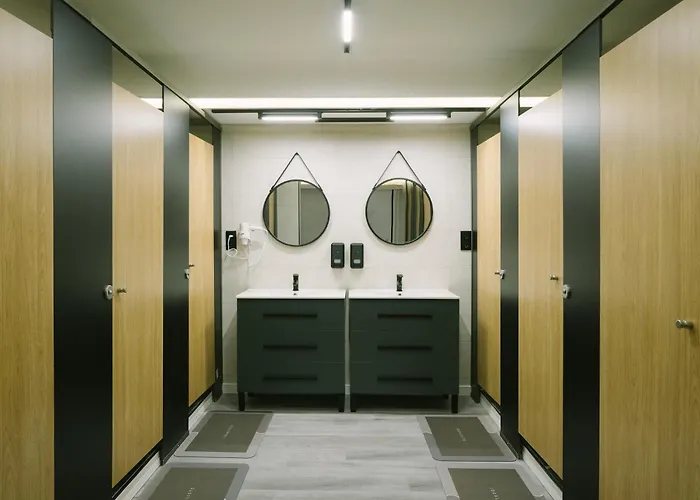 U-nit Park Hostel *